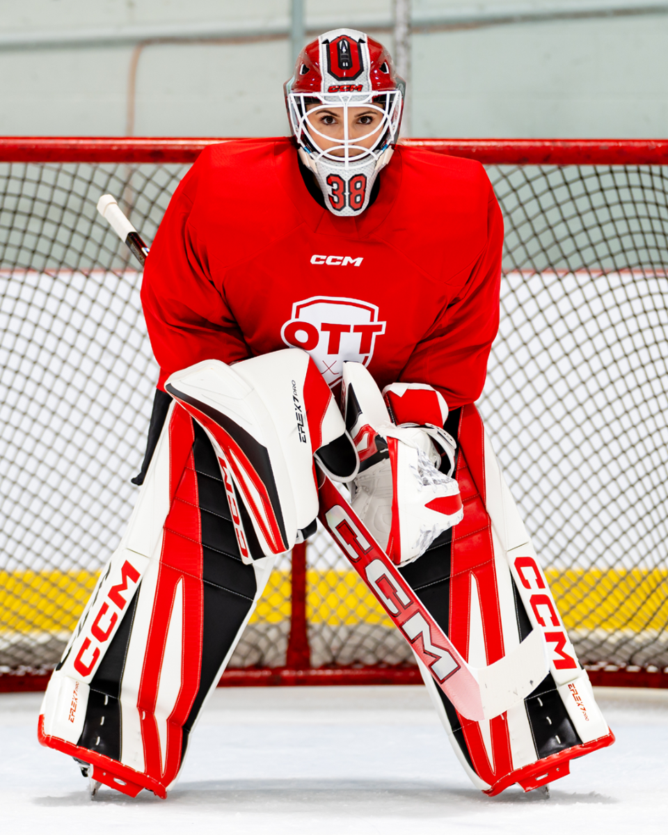 CCM EFLEX 7 Total Custom Senior Goalie Blockerproduct zoom image #1