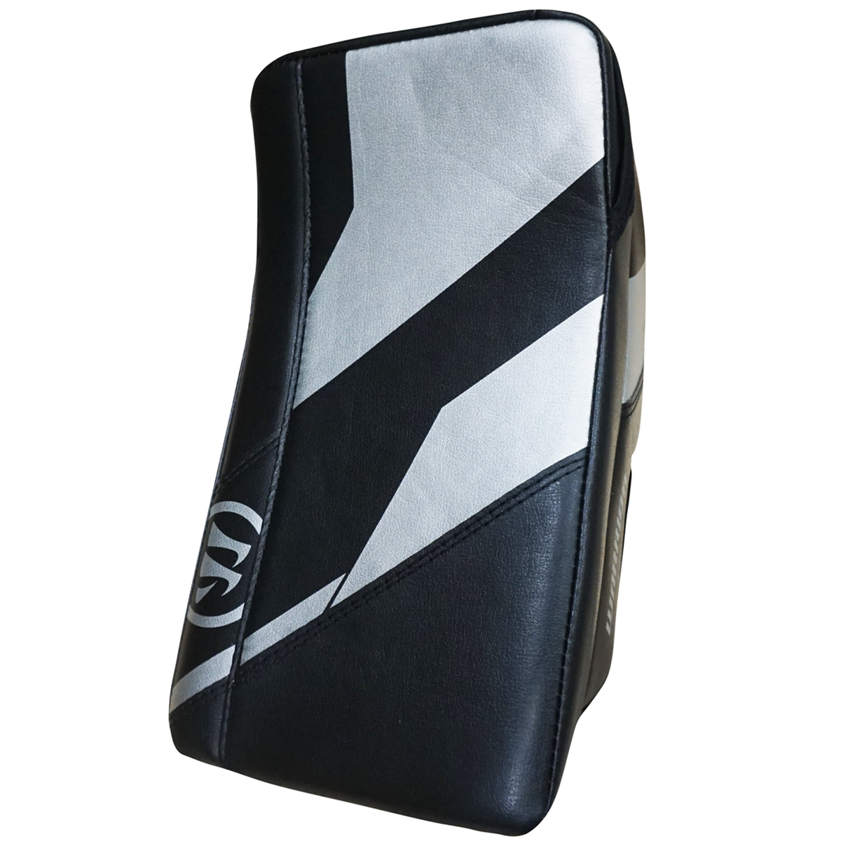 Goalie Blocker Warrior Ritual G7 Jr. -S25product zoom image #2