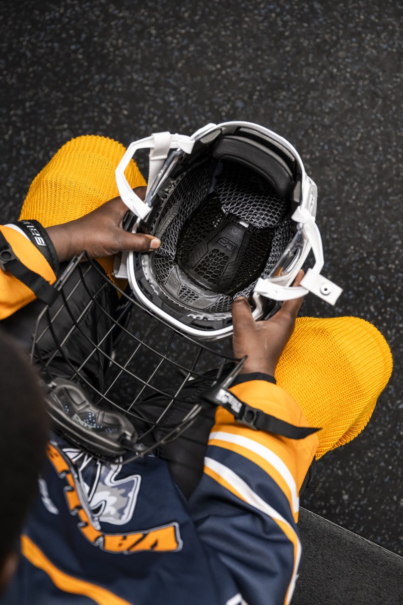 ADAPTiV lattice inside the RE-AKT 3D helmet